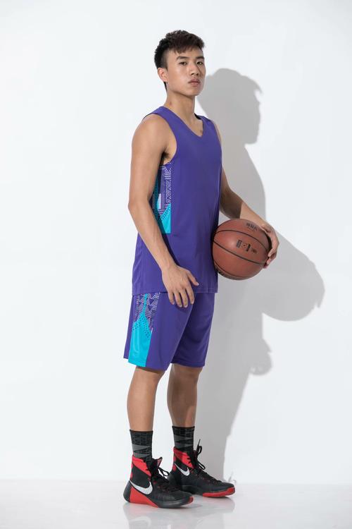 篮球运动服，篮球运动服图片大全？
